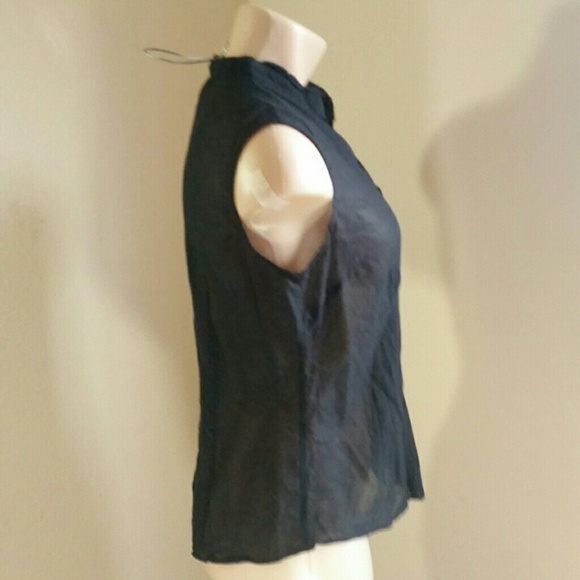 Translucent Sleeveless Black Collared Button Down - Picture 4 of 8